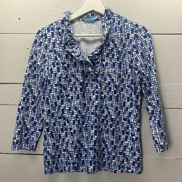 J McLaughlin Women’s Durham Knit Ruffle V Neck Top in Blue Mosaic Size Small - Picture 1 of 5